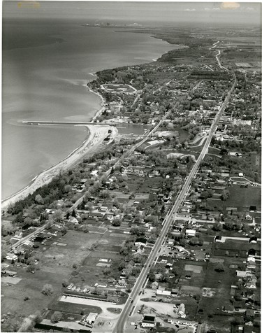 Aerial of Kincardine, 1976.  (London Free Press files)