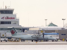 An Air Canada Express commuter plane gets ready for takeoff from London International Airport on January 24, 2020. (MIKE HENSEN, The London Free Press)