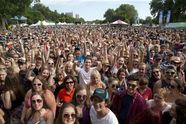 Rock The Park crowd in London, Ont. on Wednesday, July 15, 2015. Derek Ruttan/The London Free Press/Postmedia Network