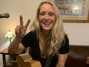 Rocker Sarah Smith raised more than $5,000 during a Facebook Live concert from her Strathroy home that will be used to provide some financial help for area musicians.