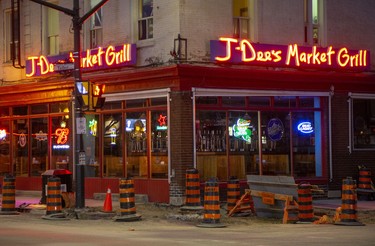 No one was drinking draught beer at J. Dee's Market Grill in London, Ont. on Friday March 27, 2020. Derek Ruttan/The London Free Press/Postmedia Network