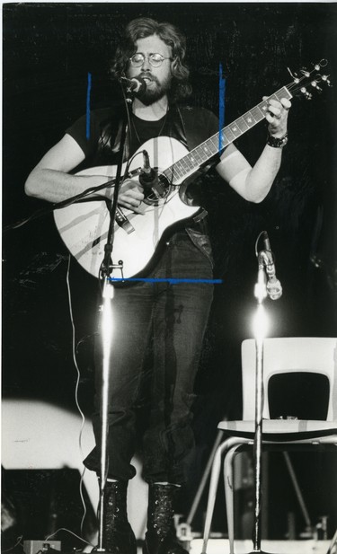 Bruce Cockburn, Canadian singer appears in London, 1977. (London Free Press files)