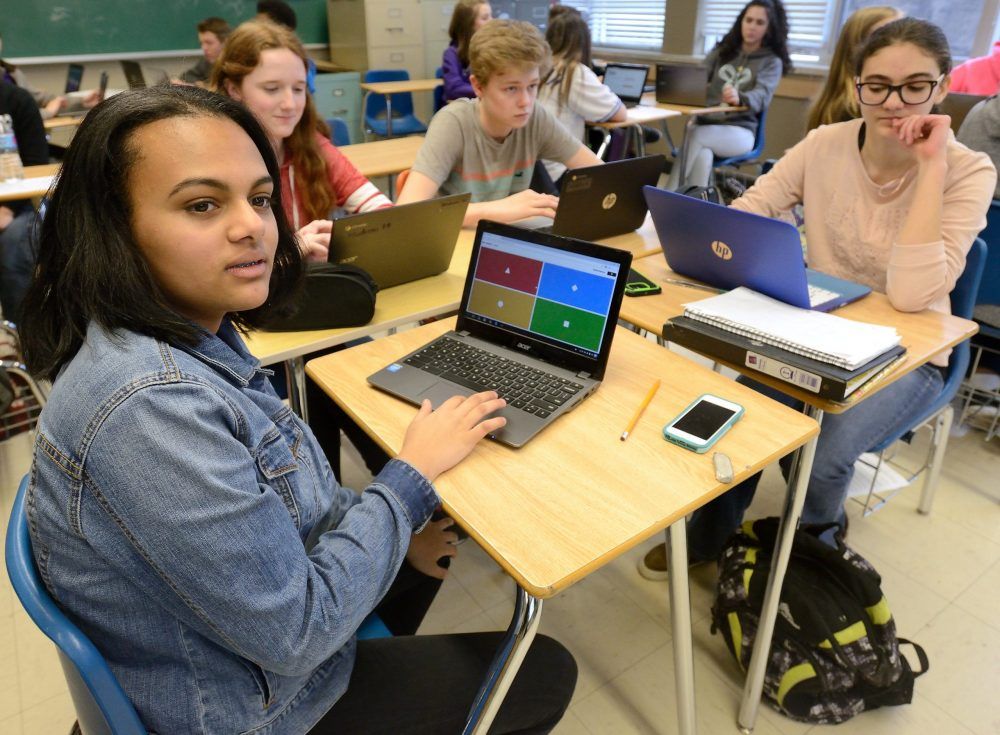 Thames Valley board ends Grade 9 laptop plan, redistributes devices ...