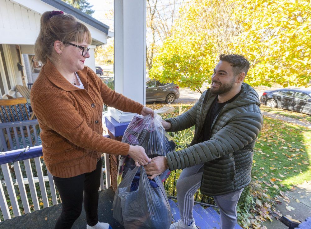 Warm gesture Londoner collecting winter clothing for suffering Syrians London Free Press