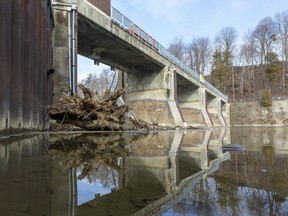 Springbank Dam in London. (Mike Hensen/The London Free Press)