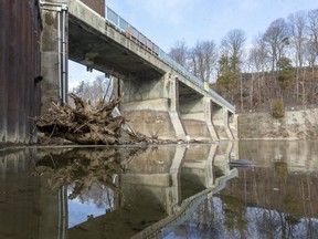 Springbank Dam in London. (Mike Hensen/The London Free Press)