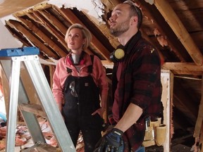 Carolyn Wilbrink and her brother Billy Pearson co-host the HGTV show Farmhouse Facelift.