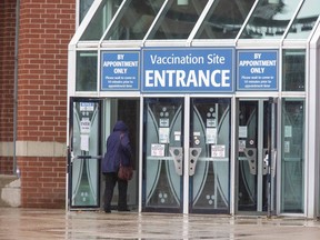 The COVID-19 vaccination clinic at the Agriplex in London. (Derek Ruttan/The London Free Press)