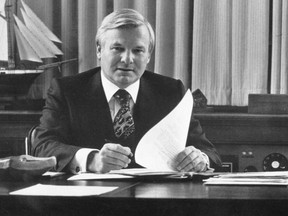 Former Premier Bill Davis (Postmedia Network file photo)