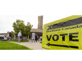 Citizens lined up outside Riverside United Church to vote in the wide-open London West race during Canada's federal election on Monday Sept. 20, 2021. The wait was about 20 minutes. Mike Hensen/The London Free Press