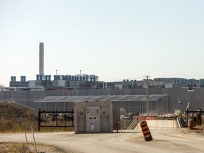 The Maple Leaf Foods chicken processing plant being built in London. (Mike Hensen/The London Free Press)