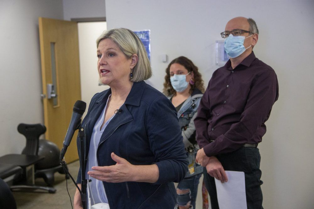 At campaign-style stop, NDP’s Andrea Horwath details mental-health plan