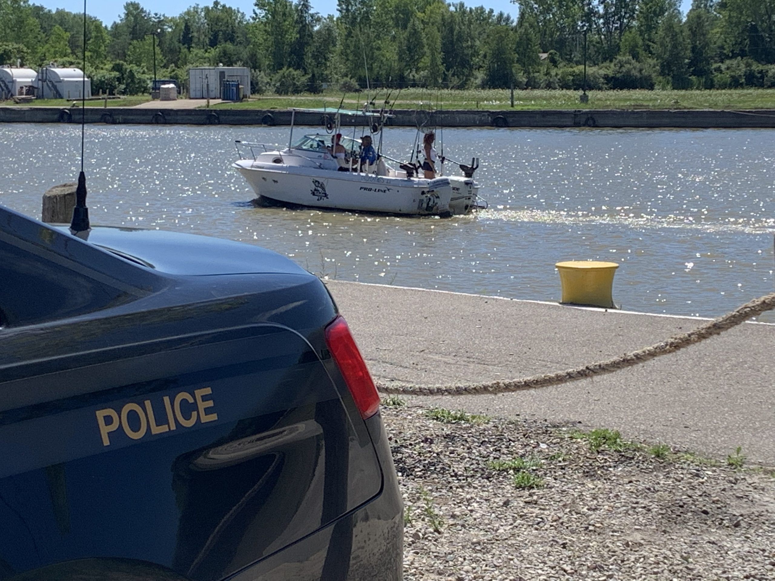 Citizens aiding police, Coast Guard in search for missing Lake Erie