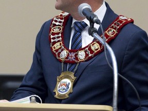London's mayoral chain of office is shown in this Free Press file photo around the neck of then-Mayor Matt Brown.