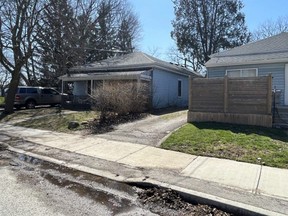One man is in custody after an overnight break-in and stabbing at a home on Maitland Street on April 8, 2023. (Jennifer Bieman/The London Free Press)