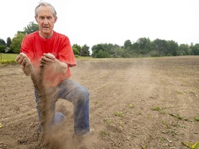 Crispin Colvin shows how soil just crumbles to dust