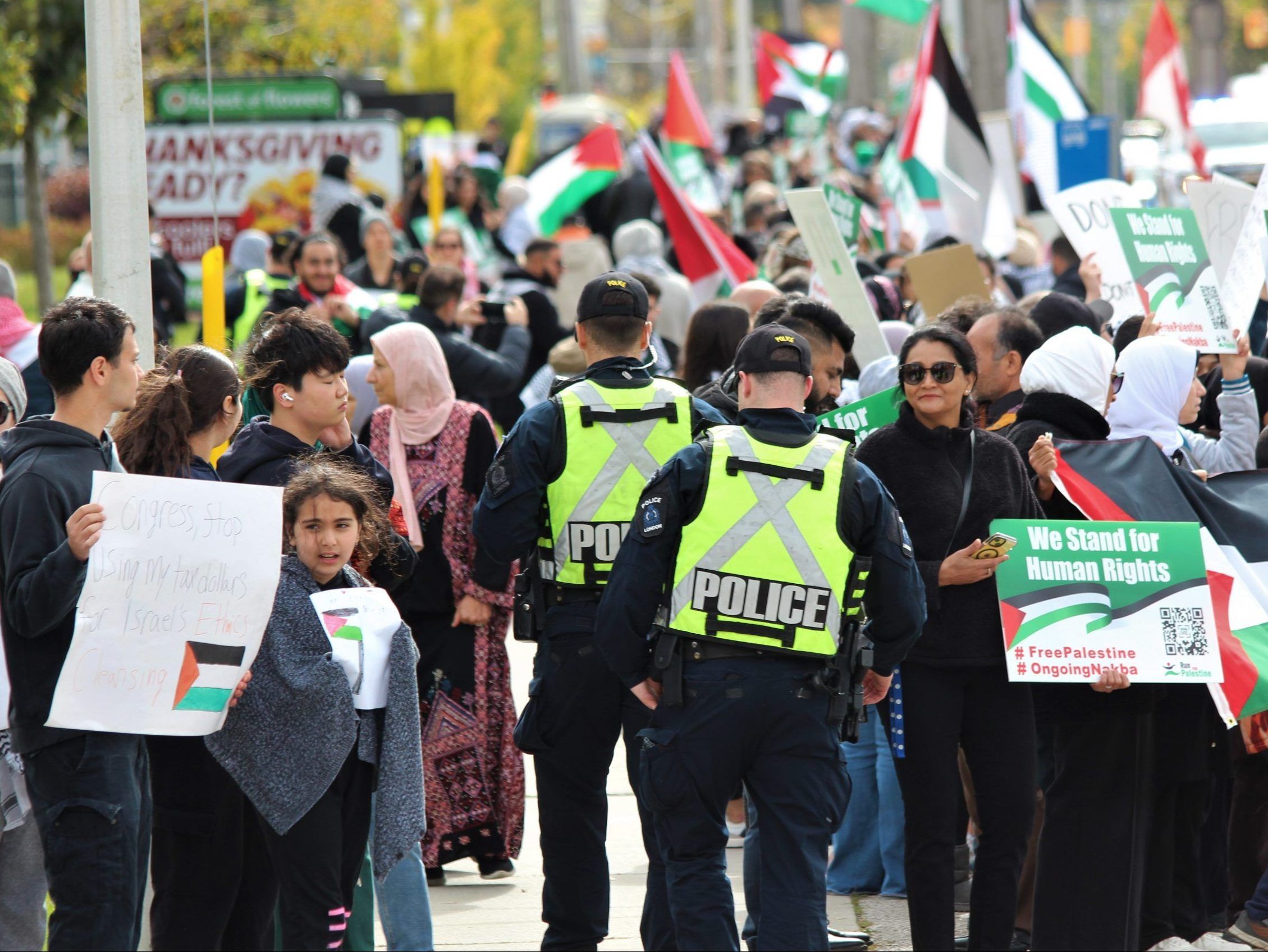 Miles de personas se reúnen en Londres para mostrar su apoyo a los palestinos