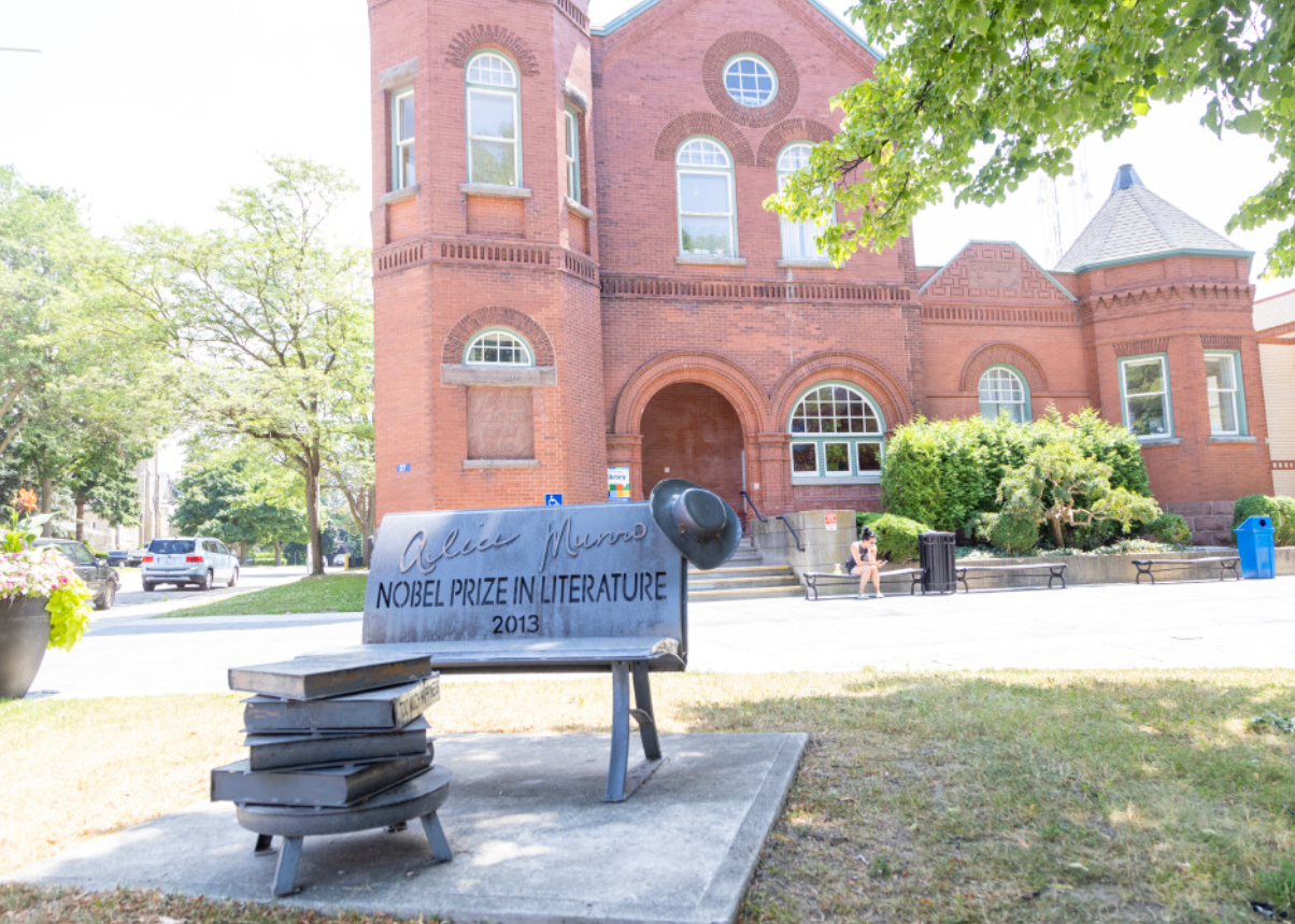 In Alice Munro's hometown, an exposed family secret stuns fans and