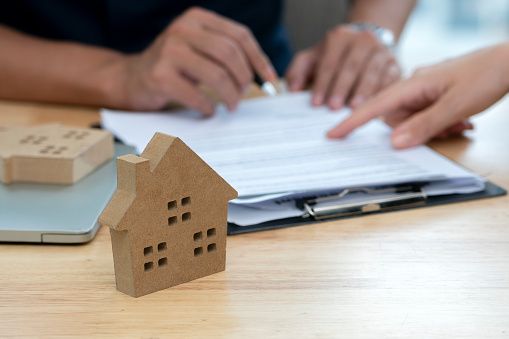 Signing a mortgage