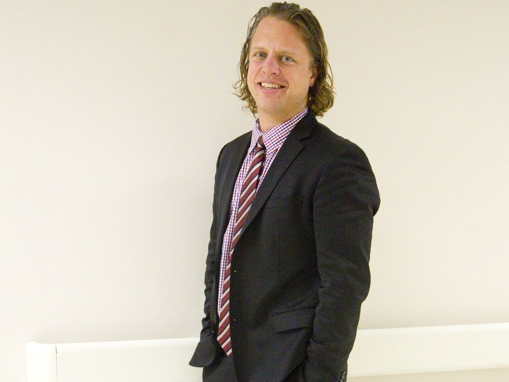 Dr. Adam Dukelow stands in Victoria Hospital's emergency department in London.  Photo taken Jan. 15, 2015. (Free Press file photo)