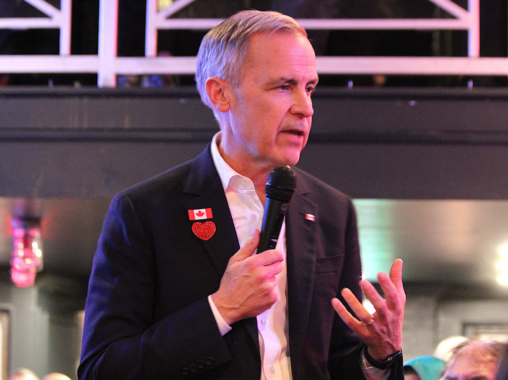 Federal Liberal leadership candidate Mark Carney speaks to a crowd of supporters at Joe Kool's restaurant in downtown London on Feb. 4, 2025. Dale Carruthers/The London Free Press
