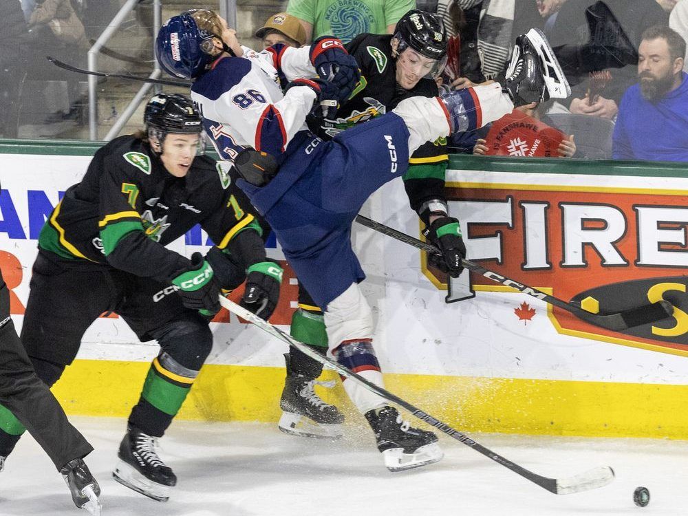 Landon Sim scored twice and had three points in London's seventh straight win, 3-1 over the Saginaw Spirit at Canada Life Place in London