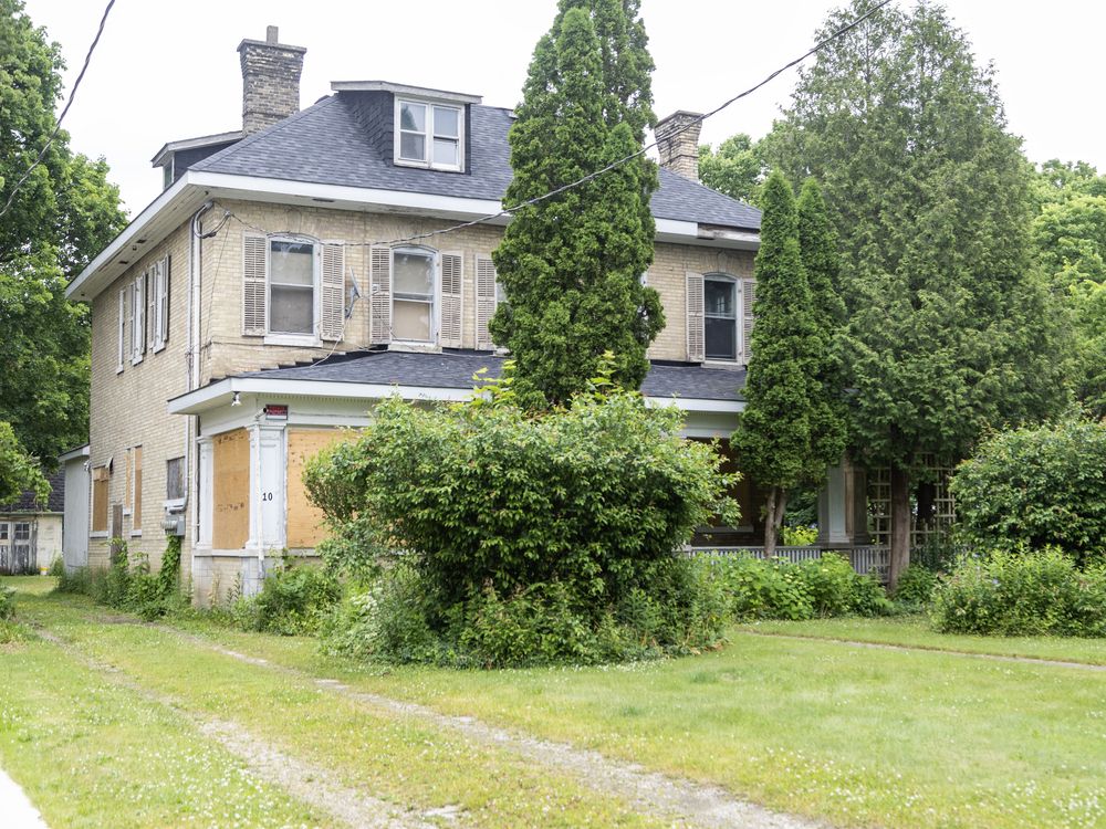 Siv-ik Planning and Design will submit a rezoning  application to city hall in July to build stacked townhouses in the rear yard of the home, which will undergo a renovation, said Jerzy Smolarek.