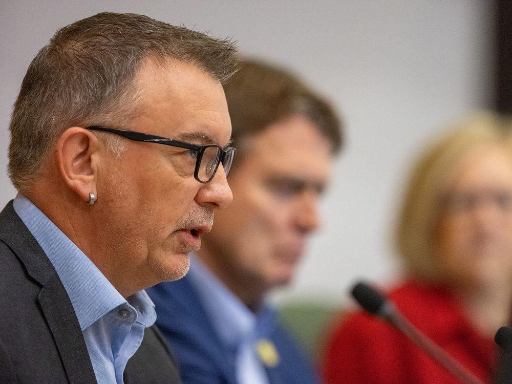 The planning and environment committee voted 6-0 to support expanding the urban growth boundary.