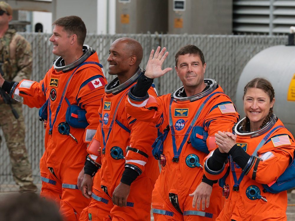 NASA traded a seat on a moon mission for a robot arm (that they now don't need).