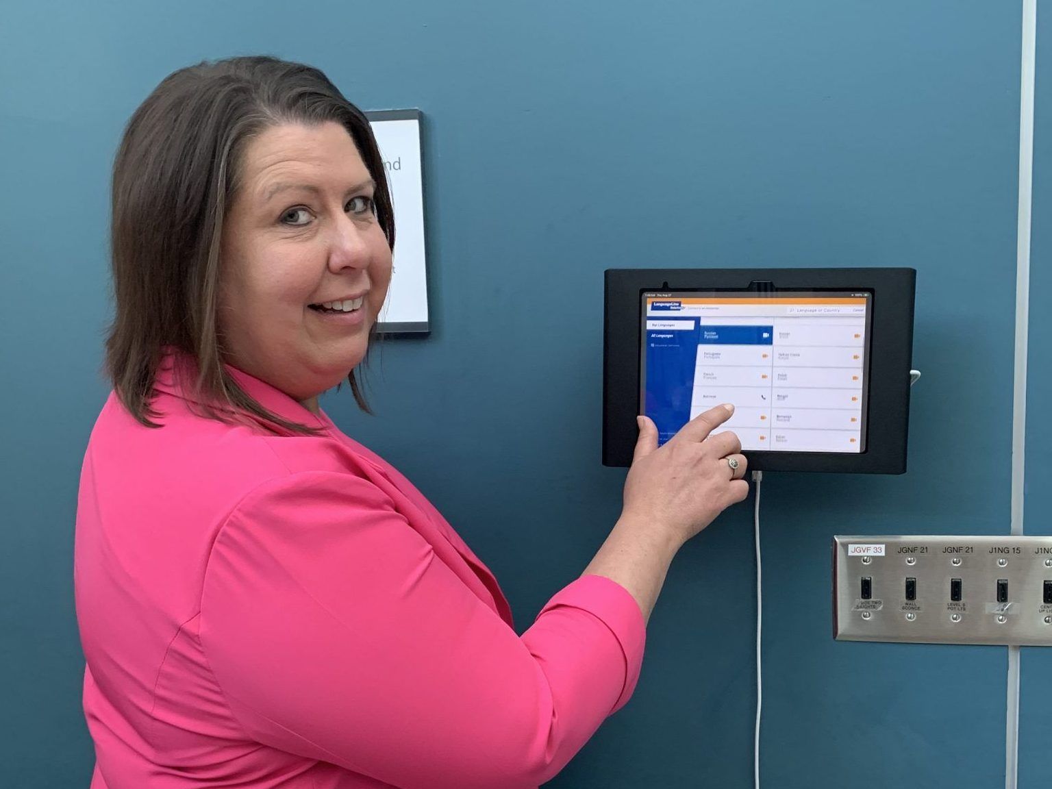 London hospital tackles language barriers with volunteers, interpretation iPads