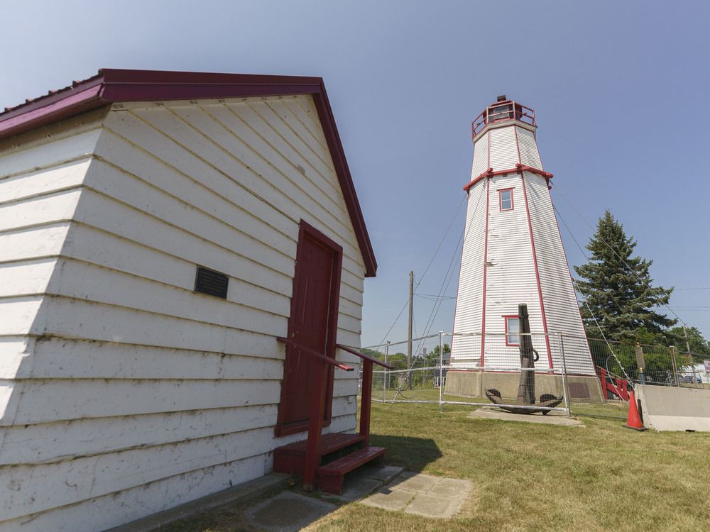 Port Burwell lighthouse restoration could begin next spring