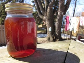 finished maple syrup Montreal Gazette sirop d'erable Green Life_opt