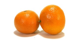 Oranges for Betty's Orange Cake, from Gazette files.