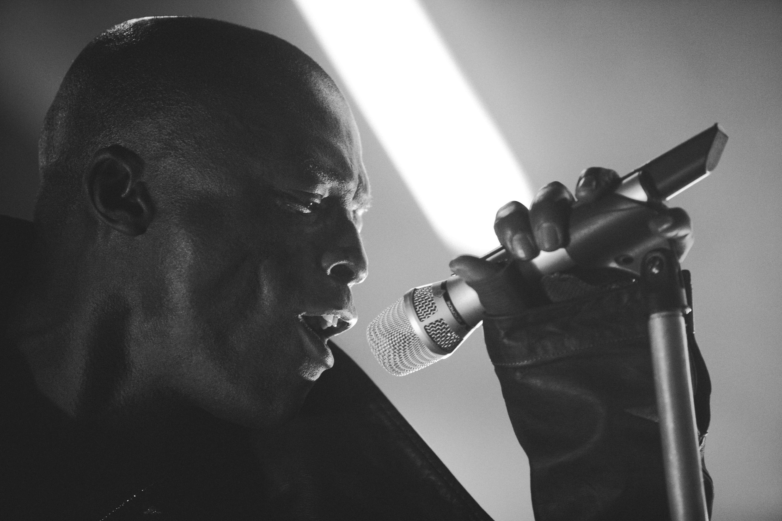 Concert announcements: Seal (and more) at the Montreal International ...