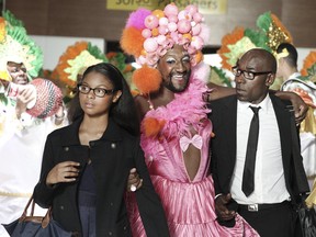 Director Lucien Jean-Baptiste (R) stars  in his hugely entertaining smash-hit film 30 degres couleur that screens May 3 at Montreal’s Vues d’Afrique International Film Festival. The film fest runs until May 6 at the Excentris Cinema (3536 St-Laurent) and the J.A. De Seve Theater at Concordia (1400 de Maisonneuve W).  All photos courtesy Vues d’Afrique.