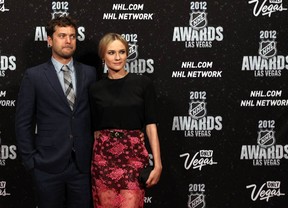 Actor Joshua Jackson poses with his girlfriend Diane Kruger arrives before the 2012 NHL Awards at the Encore Theater at the Wynn Las Vegas on June 20, 2012 in Las Vegas, Nevada.  (Bruce Bennett/Getty Images)