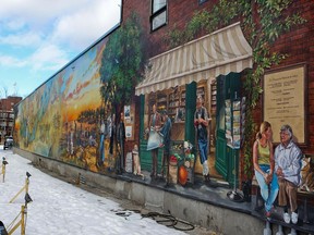 Mural1.jpg