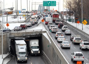 Montreal area motorists lose 92 hours a year to traffic delays, according to a traffic survey conducted by the TomTom GPS manufacturing firm. But the costs of those delays go beyond the gas you're burning while waiting to move. Gazette file picture (John Kenney/THE GAZETTE)