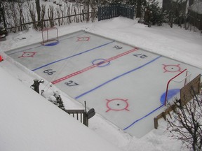 Fred Fizet's cool backyard rink in Baie D'Urfe.