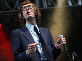 Pulp frontman Jarvis Cocker performing at Pitchfork fest in Chicago in 2008. Photo by Roger Kisby/Getty Images.