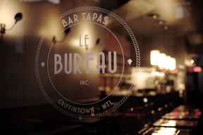 Le Bureau, a new tapas bar in Griffintown (photo by Maxim Morin)