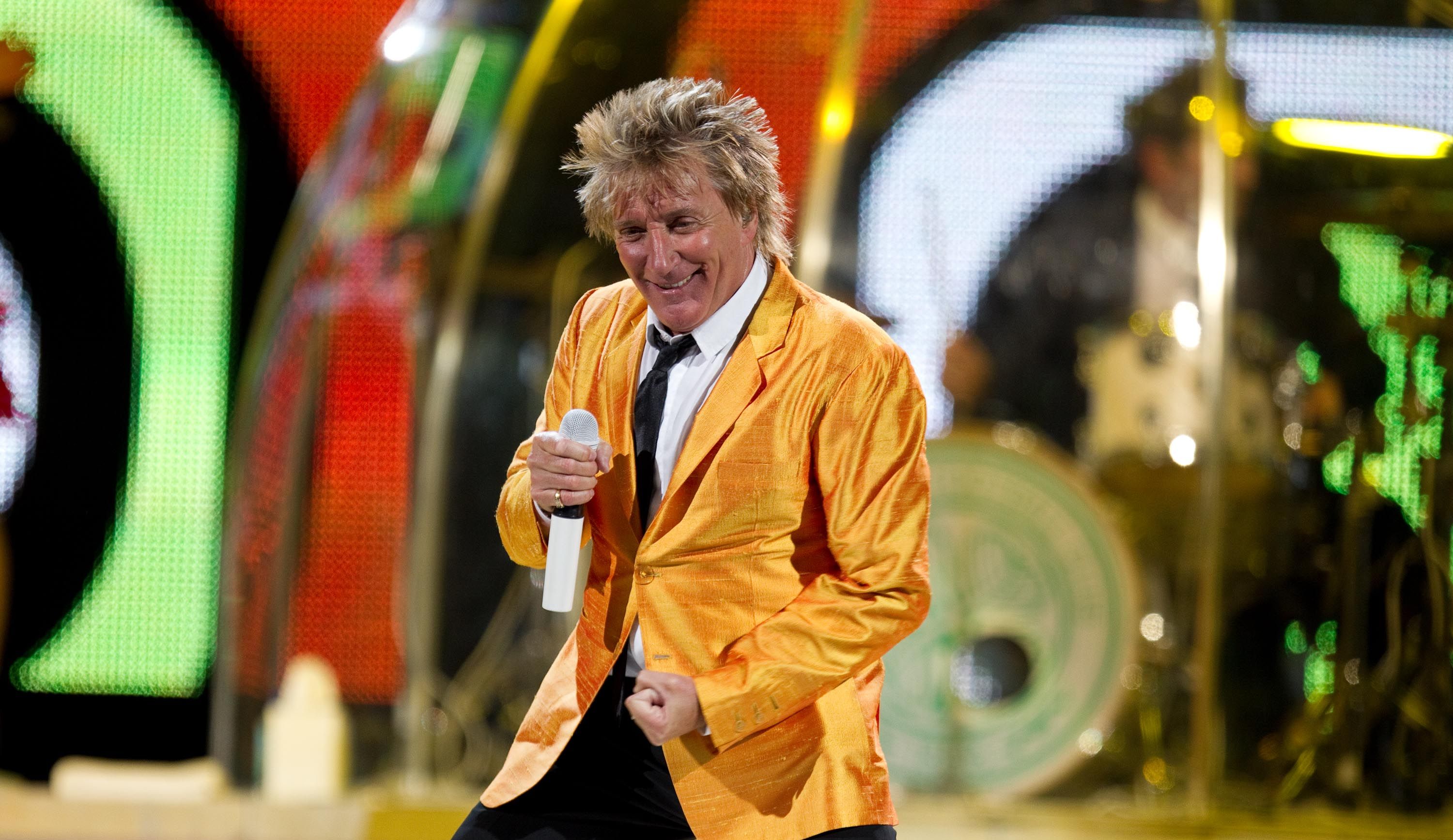 Concert announcement: Rod Stewart and Steve Winwood at the Bell Centre ...