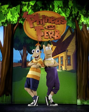 Disney’s Phineas and Ferb: The Best LIVE Tour Ever! continues at Theatre St-Denis until Dec 26 (Photo courtesy Evenko)