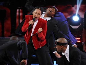 LOS ANGELES, CA - JANUARY 09:  Singer Alicia Keys performs onstage at the 39th Annual People's Choice Awards  at Nokia Theatre L.A. Live on January 9, 2013 in Los Angeles, California.  (Photo by Kevin Winter/Getty Images for PCA)