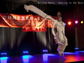 Peking Opera-Dancing in the rain_副本
