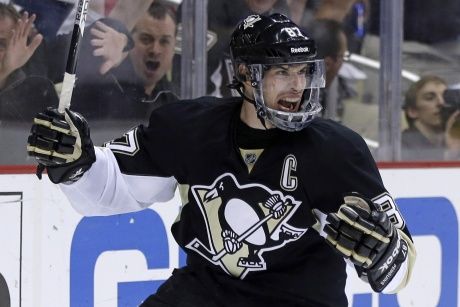 Sidney Crosby scores a hat trick of accolades