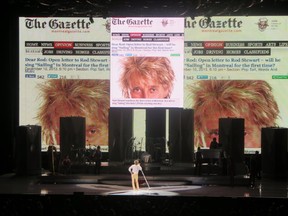 Rod Stewart looks up at my "Dear Rod" open letter on the big screen, just before he begins to sing "Sailing" at his Dec. 14 concert at Montreal's Bell Centre (Photo by Richard Burnett)