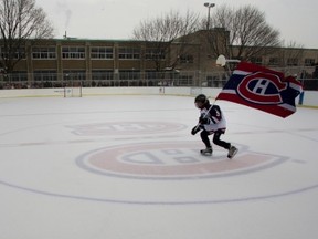 MONTREAL, QUE: JANUARY 13, 2010 -- inauguration of Montreal Canadiens' Children's Foundation second Bleu Blanc Rouge multipurpose refrigerated community outdoor rink at Parc Le Carignan in Montreal North. Habs president Pierre Boivin will be among the people there.

Wednesday, January 13, 2010. (THE GAZETTE/John Kenney)
