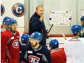 Canadiens head coach Michel Therrien goes over a play during the team’s practice Friday, May 16, 2014 in Brossard. The Canadiens play the New York Rangers in game one of the Eastern Conference final for the Stanley Cup Playoffs Saturday, May 17, 2014 in Montreal.