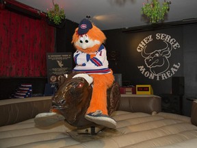 Youppi at Chez Serge on the mechanical bull, cited by talk-show host in the original Habs-Rangers NHL Eastern Conference final bet. Photos courtesy of @CanadiensMTL